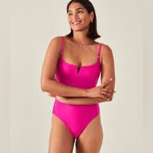 Ribbed V-Neck One Piece Pink Swimsuit Sz Large